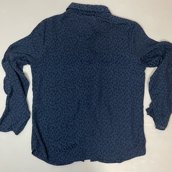 Current Air Blue Animal Print Blouse Ruffle Asymmetric Sleeve Size Small - Picture 7 of 7